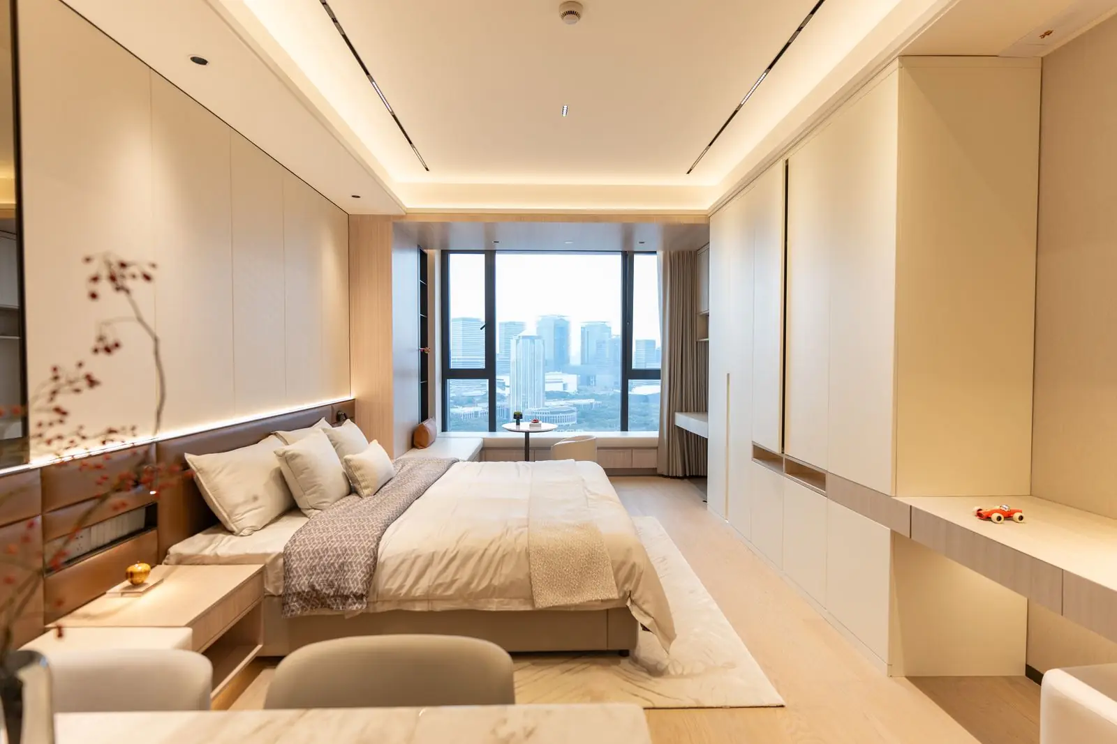 精装公寓卧室实景